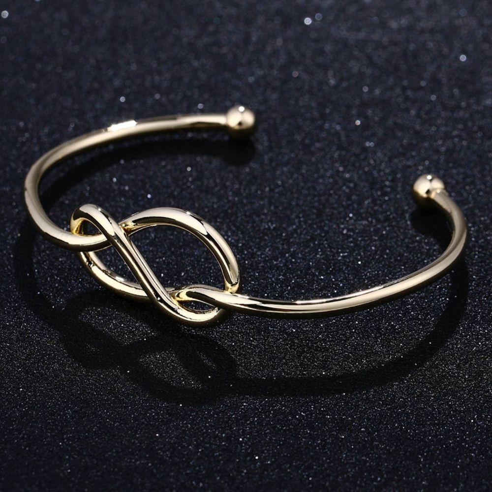 Love Knot Bracelet Gold